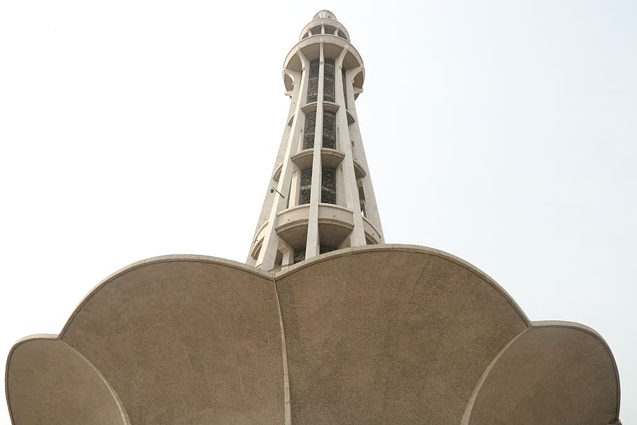 Flower shaped base of Minar-e-Pakistan