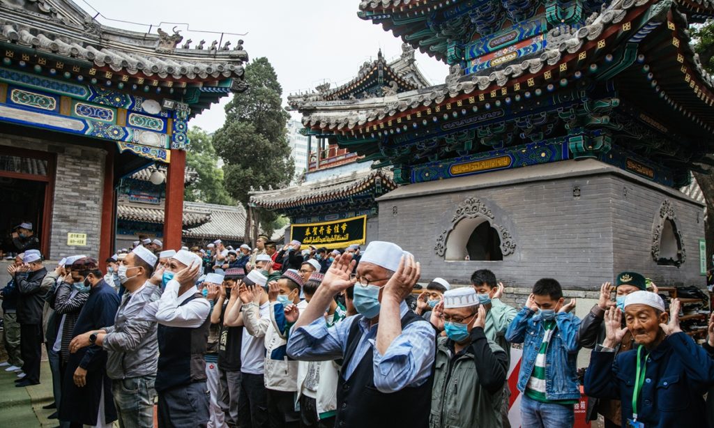China is home to many muslim communities.