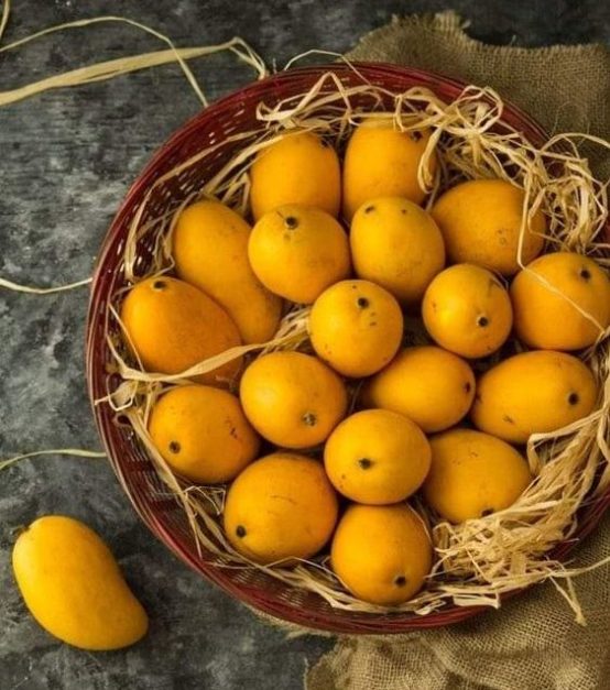 Mangoes from Pakistan