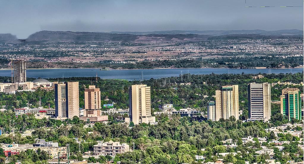Image of the skyline of Islamabad showing how the CDA bylaws have retarded vertical growth