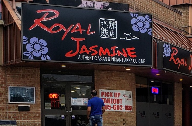 royal jasmine famous cafe for hi tea in karachi