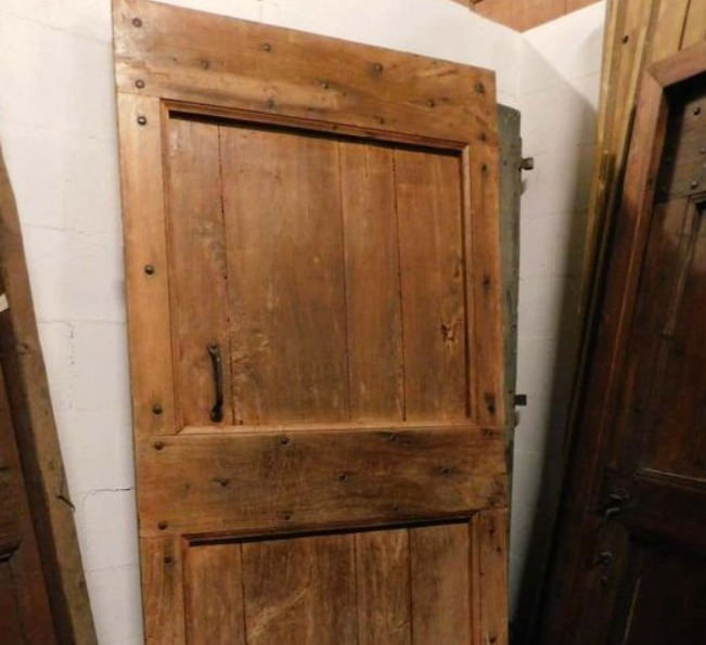 Poplar wood antique door 